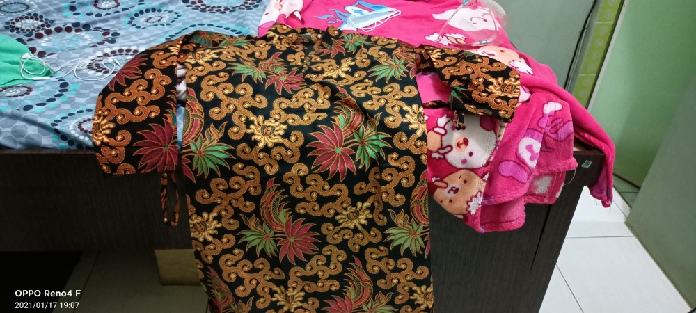Atasan Batik Dolby Dolbi Dobby Doby Tenun Sutra Tulis Halus Katun Atbm Baron ,sarombit Atasan