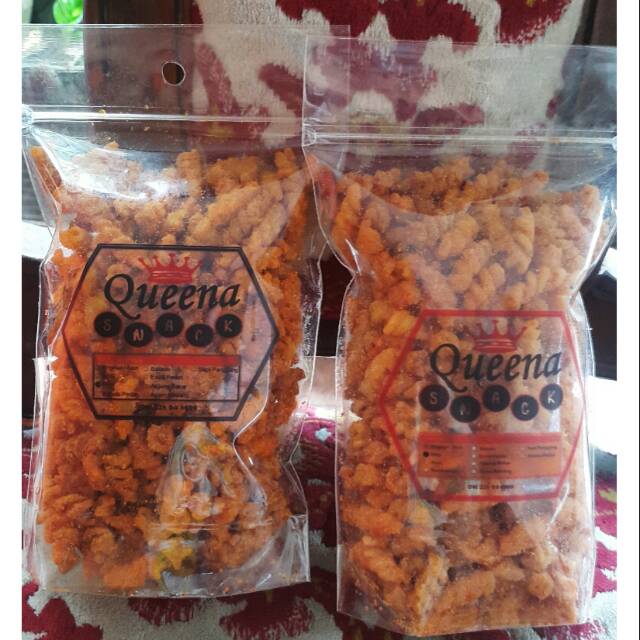 

Makaroni Pedas Kriuk/Makaroni Spiral Renyah by Queena Snack/BBQ/Keju/Balado Pedas