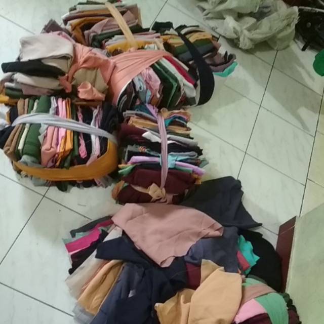 Kain perca diamond kiloan sisa pembuatan keurudung