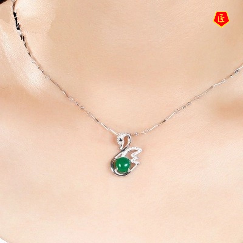 [Ready Stock]Crystal Swan Necklace Women's Platinum Green Chalcedony Pendant Korean Simple Elegant