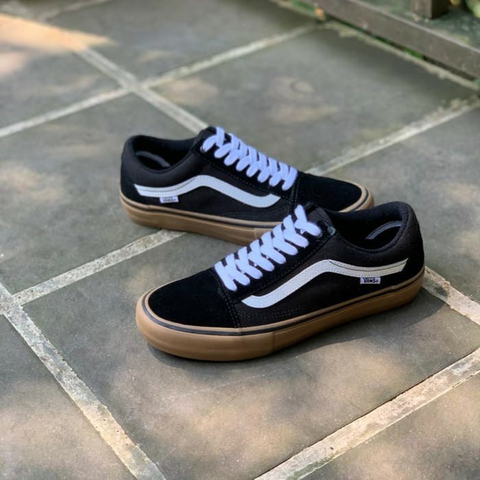 Sepatu Vens Pria Murah Motif Black Gum Keren Terlaris