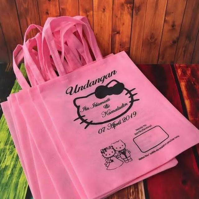 Suvenir pernikahan / tas pernikahan