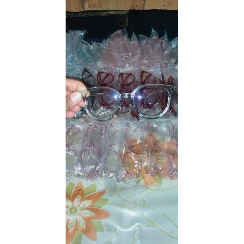 kacamata anti radiasi