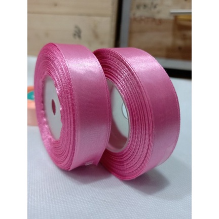 

Pita Satin Pink Muda 1/2 Inch 1,27cm Per Roll