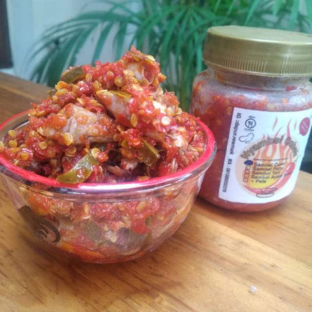 

Nyambel cobek cumi