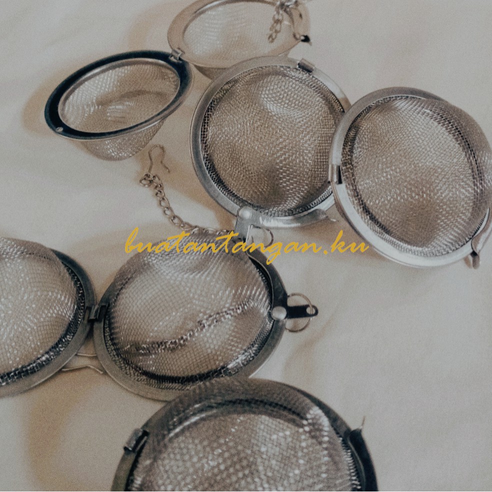 Stainless Steel Tea Ball Infuser / Tea Ball Strainer / Saringan Teh Bola