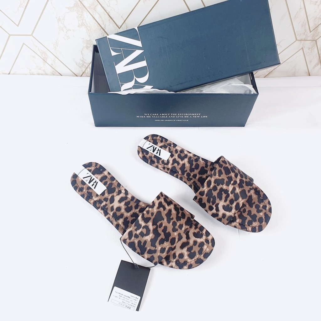 ZR Leopard Flat Sandals