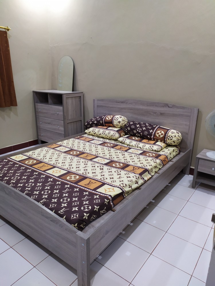 Stacy Set Kamar Tidur