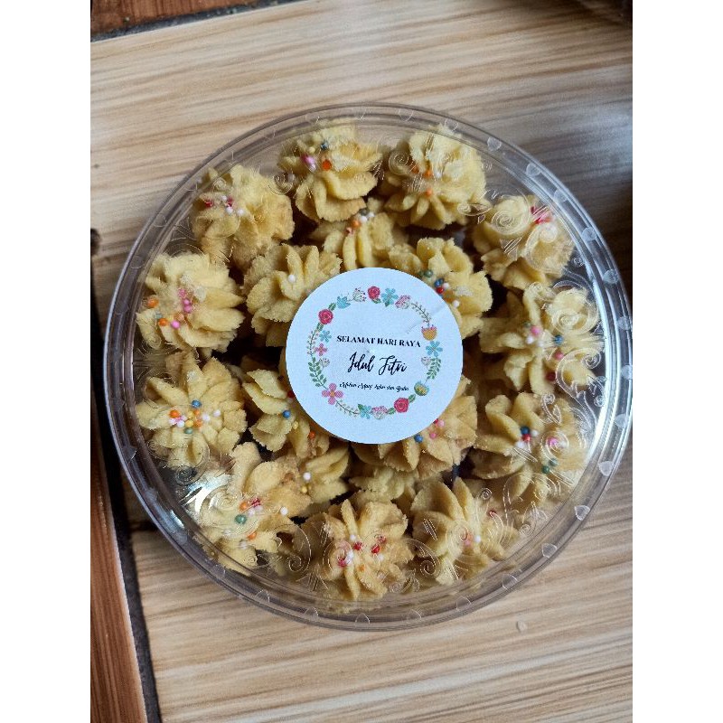 

kue kering semprit keju