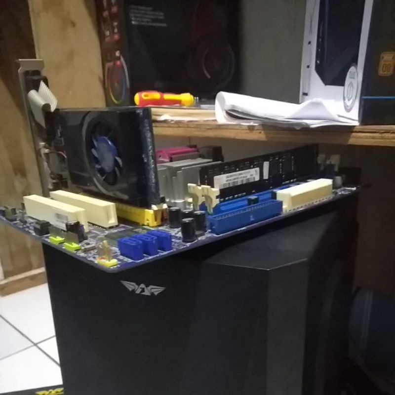 Paketan Motherboard G41 + Core2Duo