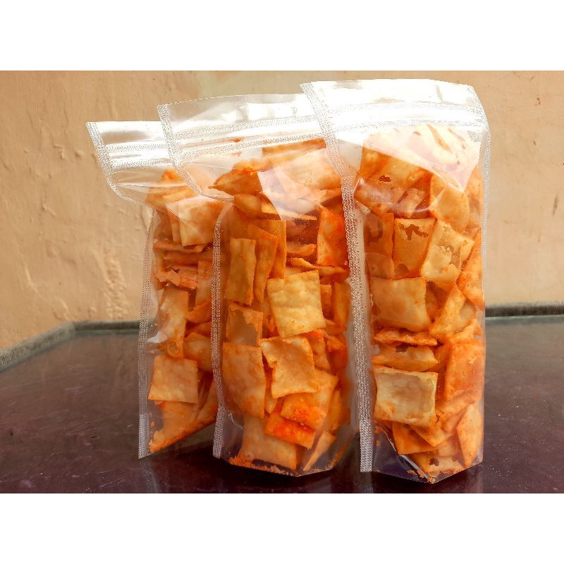 

KERIPIK PANGSIT RASA BALADO 100gr