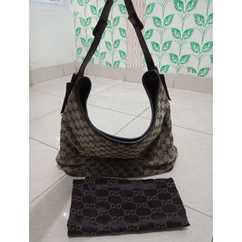 Gucci Hobo Preloved