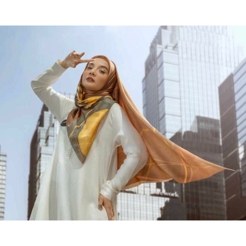 HIJAB DEENAY X ZASKIA SUNGKAR METRO YELLOW