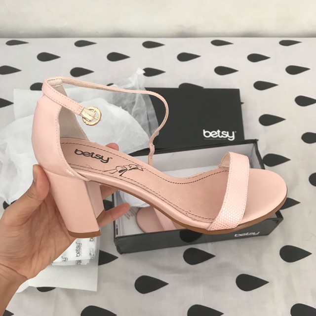 PRELOVED CHUNKY HEELS BETSY SIZE 37