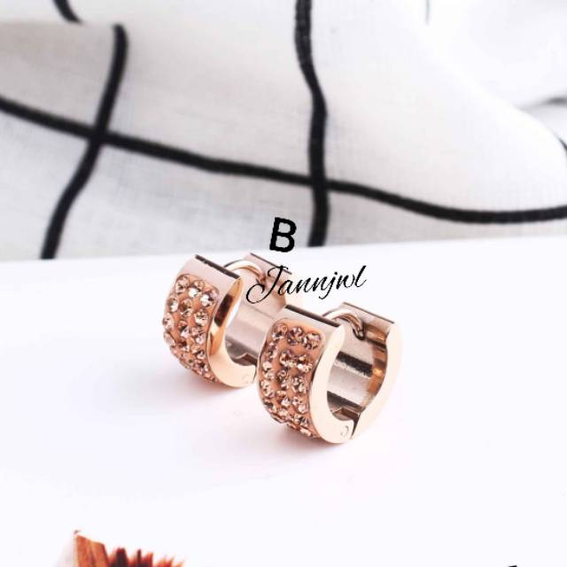 Anting Titanium Jepit Permata Zircon Fashion Anti Karat &amp; Alergi MYG-238