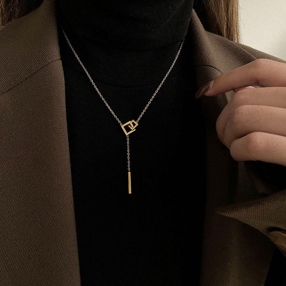 Kalung Rantai Bahan Titanium steel Gaya Vintage Untuk Wanita