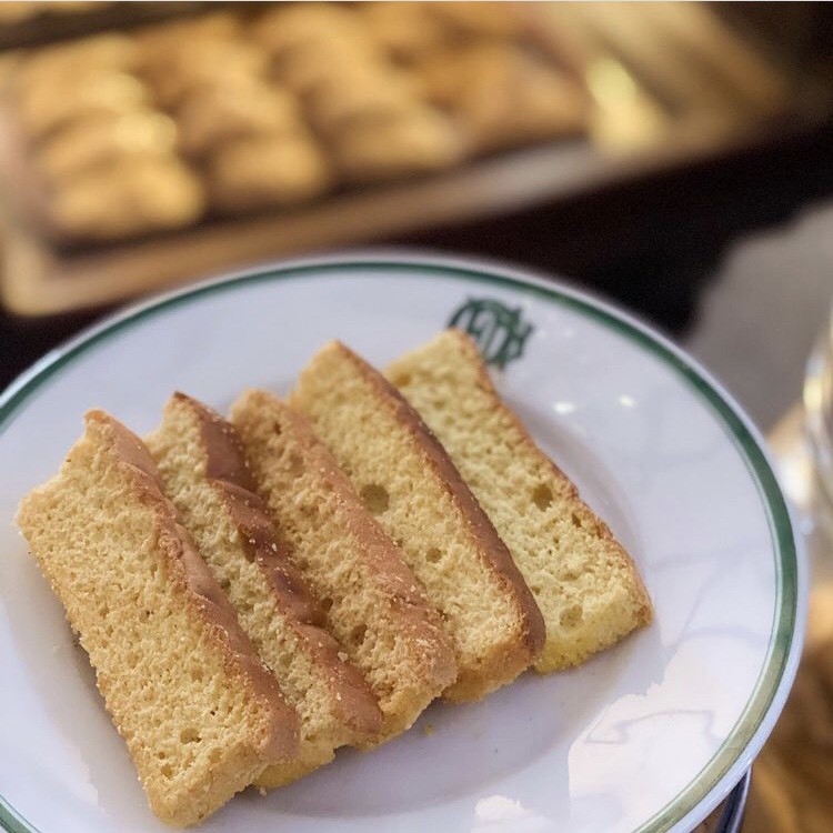 

Sponge Kering Toko Oen Tempo Dulu