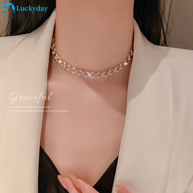 YEEZII Kalung Choker Rantai Emas Model Hollow Out Aksen Mutiara Gaya Korea Untuk Wanita