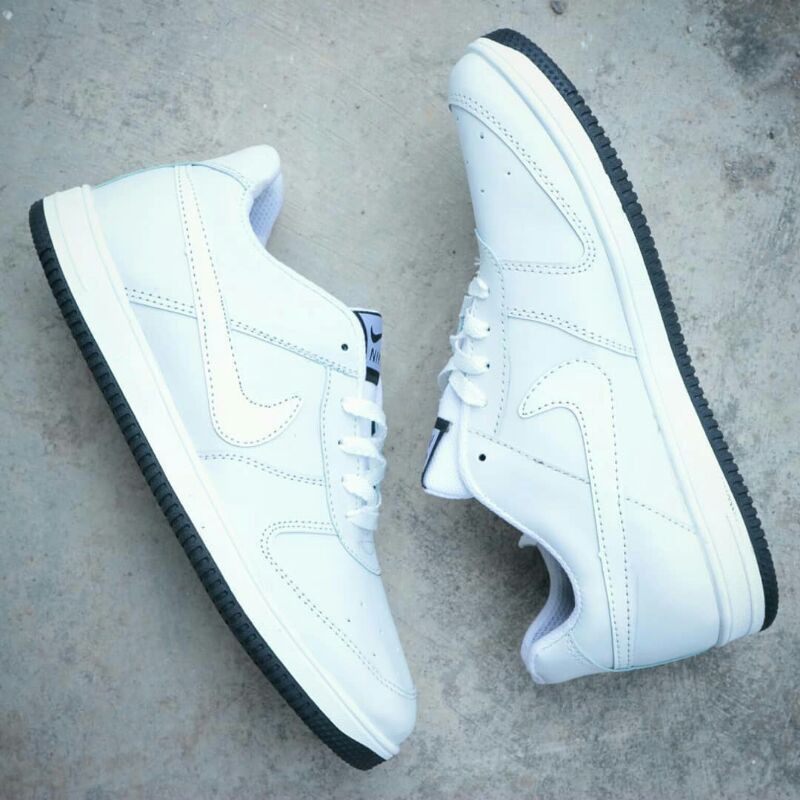 SEPATU PUTIH SNEAKERS NIKE AIR FORCE ONE PUTIH SEPATU PRIA OLAHRAGA RUNNING SEPATU PUTIH