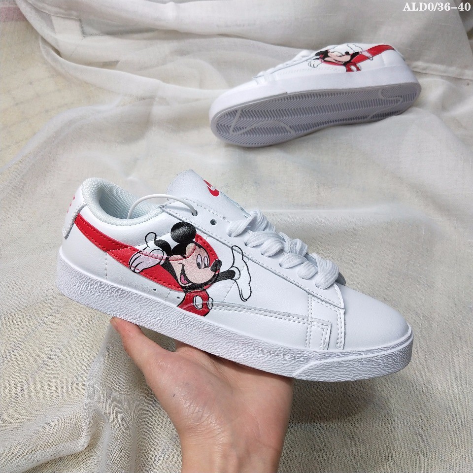 mickey mouse shoes nike