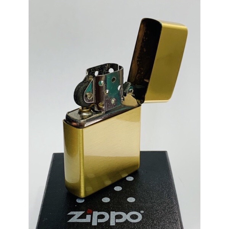 KOREK ZIPPO MOTIF MOTOR HARLEY DAVIDSON / ZIPPO ELEGAN MANCIS ZIPPO