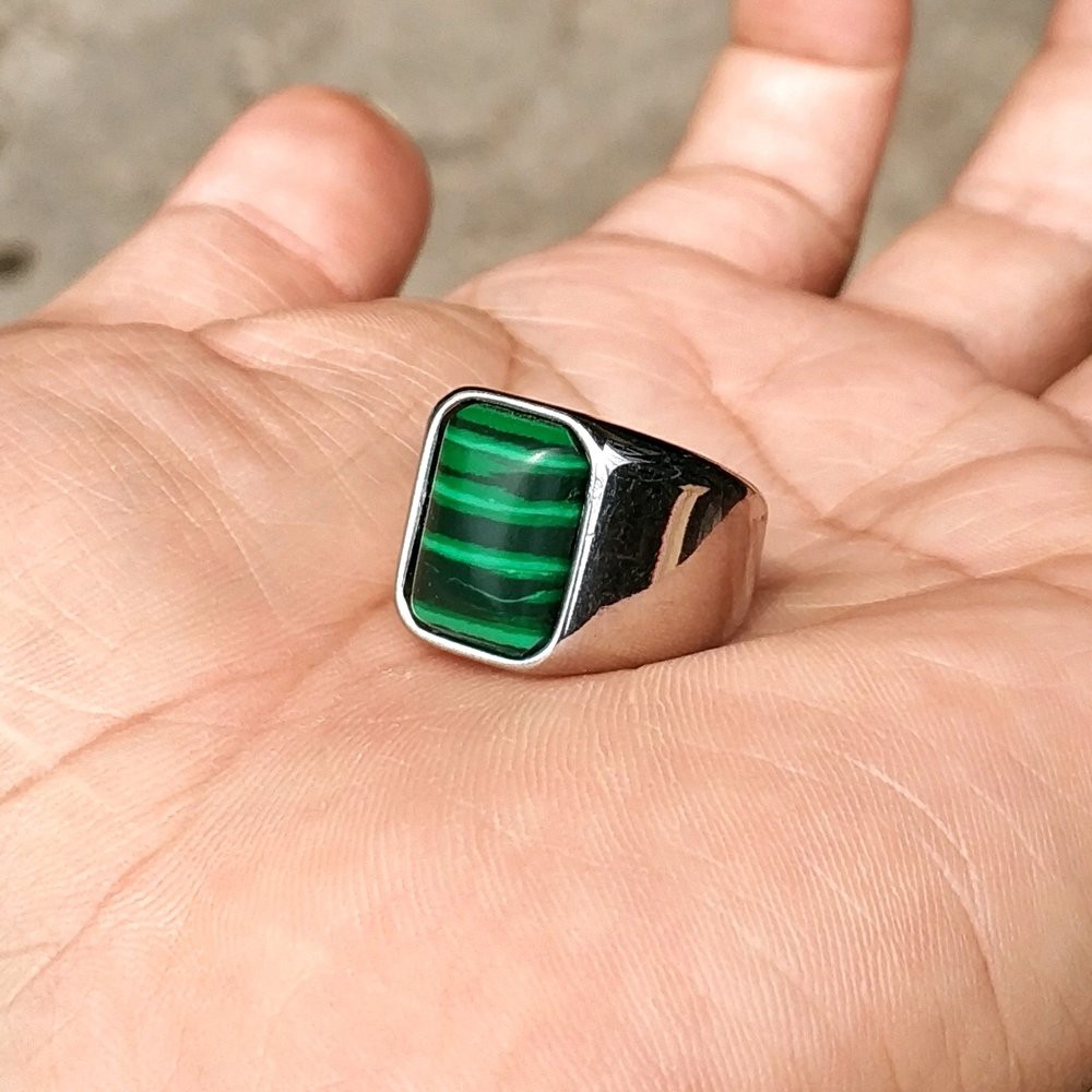 CINCIN BATU PERMATA MALACHITE TITANIUM HITAM MINIMALIS