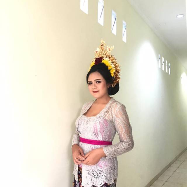 Set Payas Ngidih / satu Set Payas Adat Bali