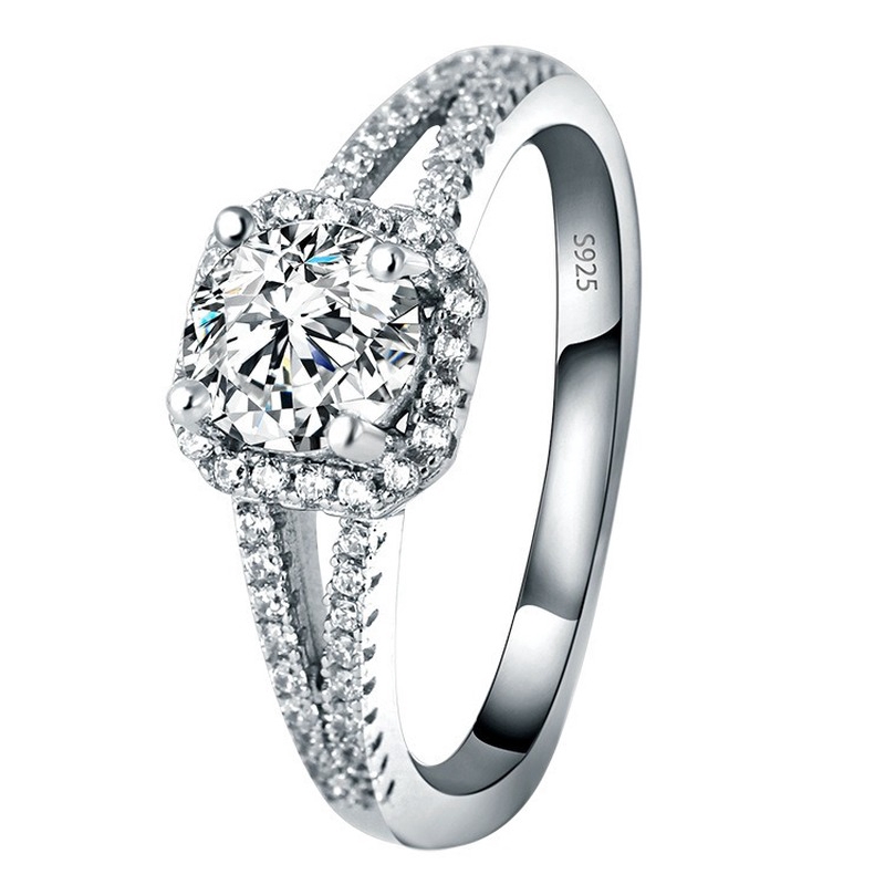 Cincin Perak Mewah Bertatahkan Berlian Perhiasan