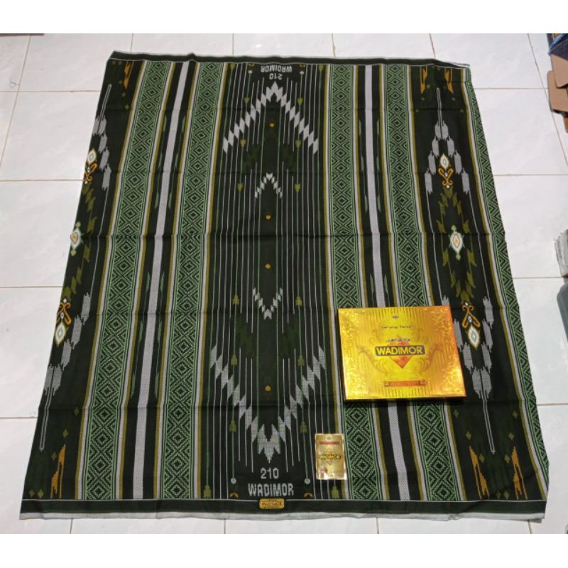 Sarung Wadimor Motif BHS