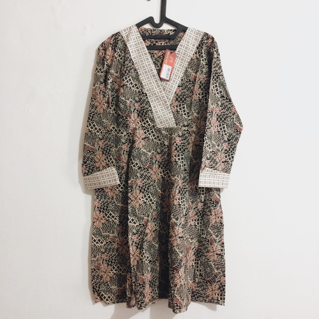 batik pangestu dress new with tag