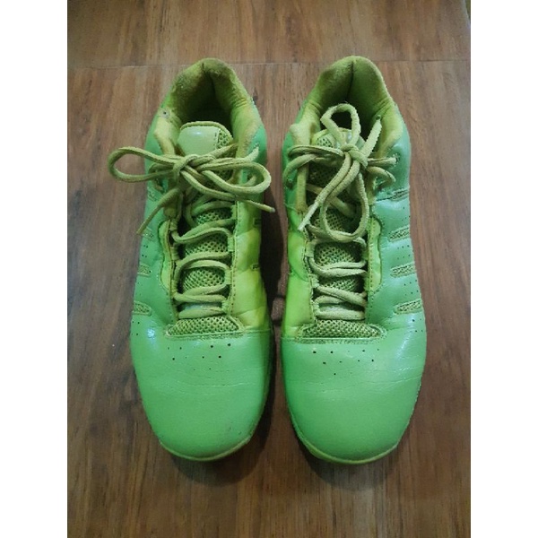 Sepatu Basket Peak Hijau Ukuran 45 Thrift