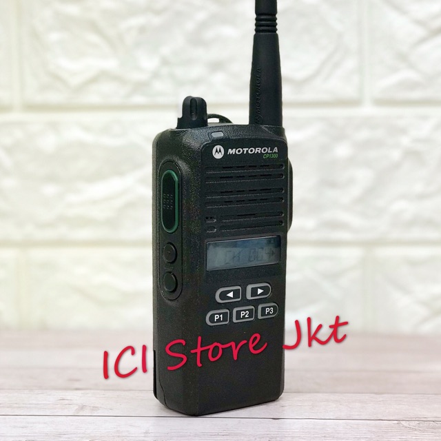 HT Motorola CP 1300 UHF Original Garansi