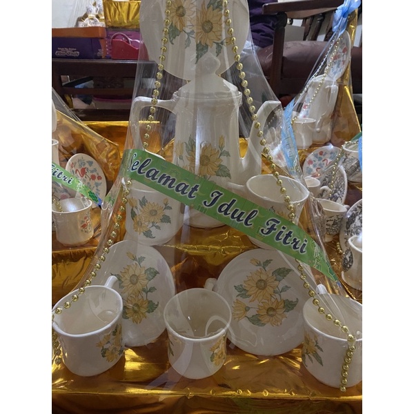 

Hampers Natal Teaset/Parcel Natal Dan Lebaran/ Parcel Keramik