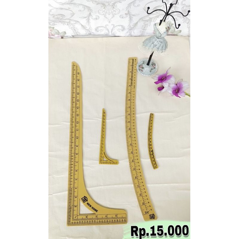 

penggaris pola set isi 4