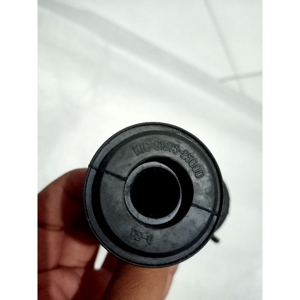 Karet selongsong pelindung kabel karet ulir pelindung kabel hyundai accent 91973-25000