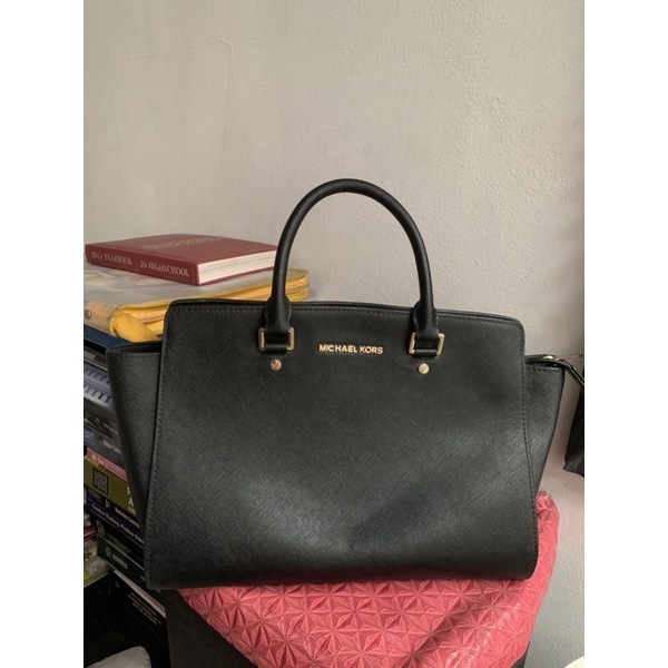 Preloved Michael Kors Selma in Medium size