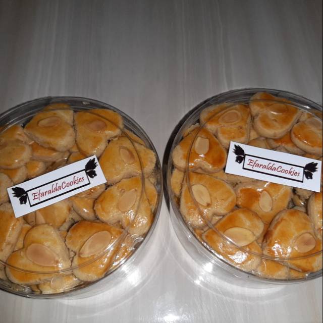 

Kue kacang lebaran