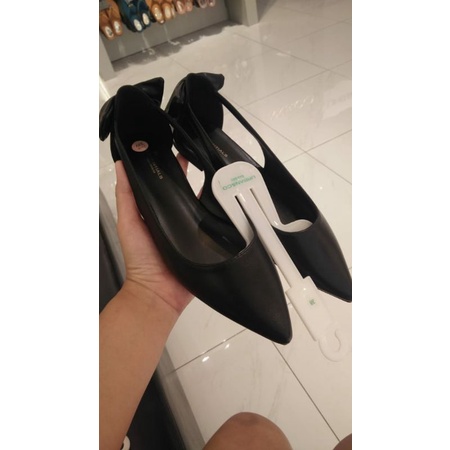 2 Flatshoes Urban & Co - Hitam dan Hitam