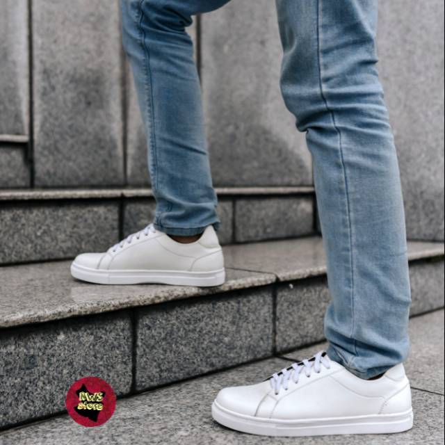 Sepatu FOOTSTEP - ALTO White