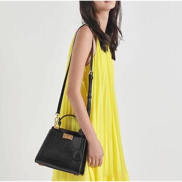 Tas charles n keith croco