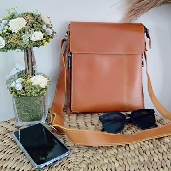 Tas Selempang Kulit Waistbag Kulit Dark Brown Premium Quality Asli Garut