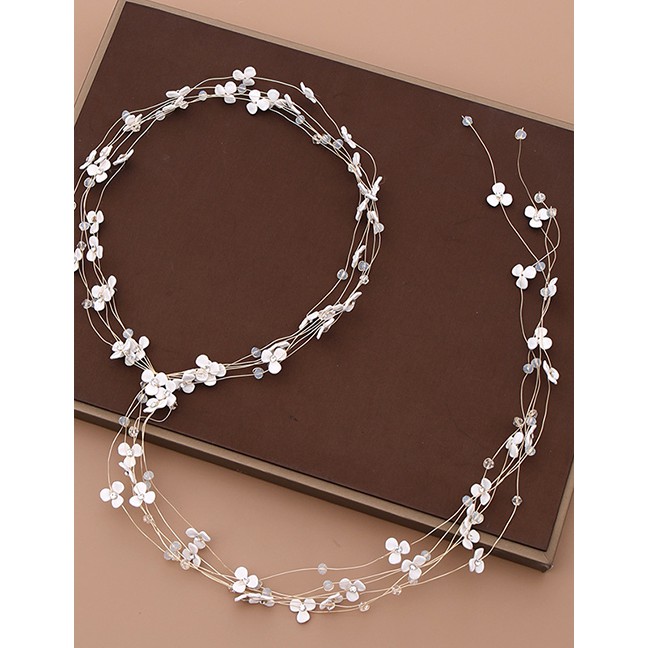 LRC Aksesoris Rambut Fashion White Hand-woven Crystal Flower Wreath D95632