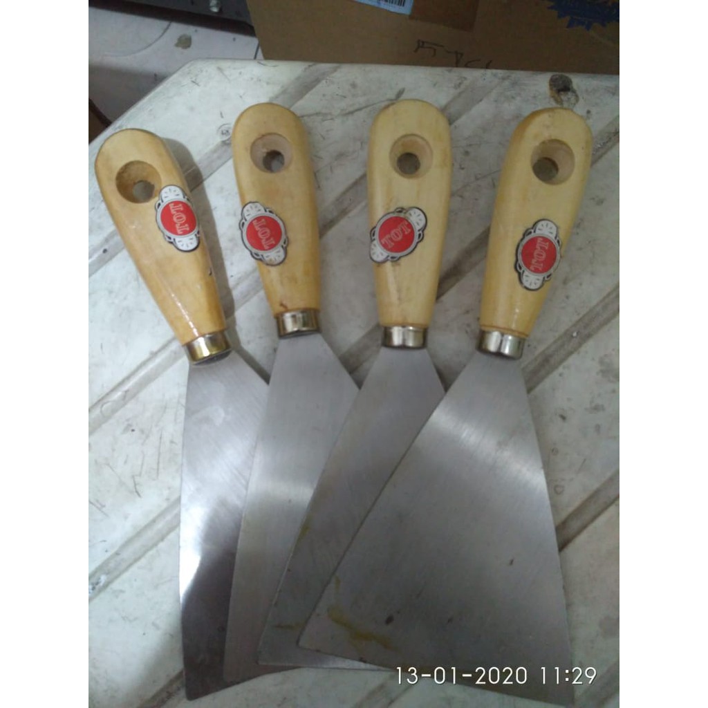Kape Scrapper Pengerok Cat Gagang Kayu 4 10cm