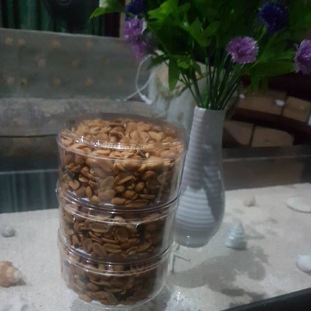 

Kacang Bawang Empuk Renyah seger Bikin nagih