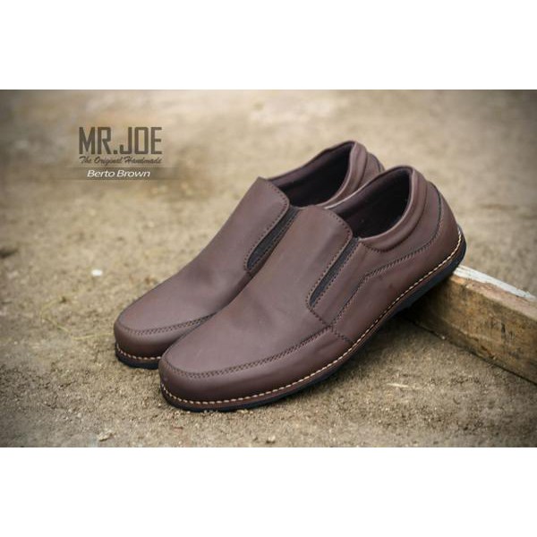 MR JOE BERTO BROWN