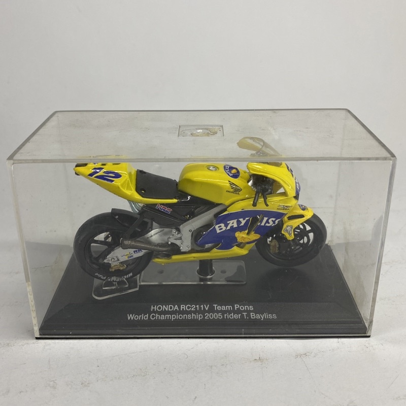 Diecast HONDA RC211V Team Pons World Champions 2005 - Rider T Bayliss