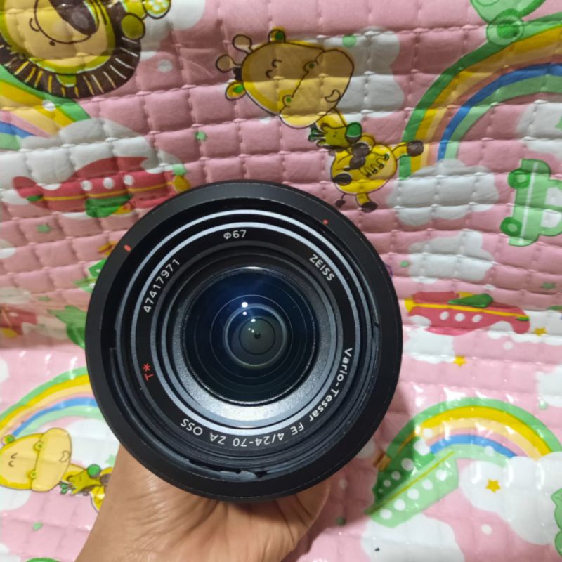 lensa sony 24-70mm