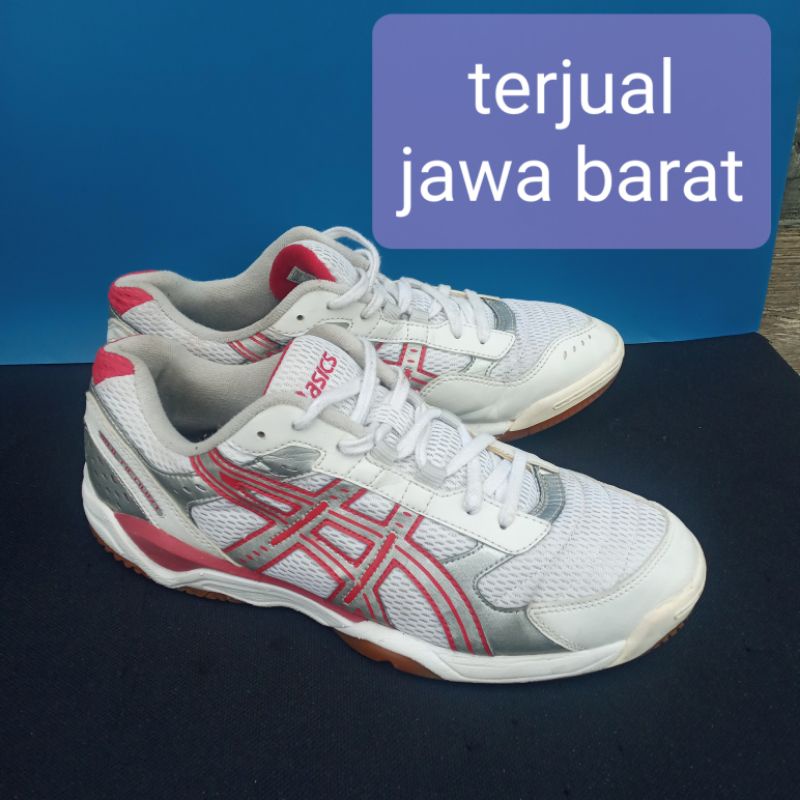 Sepatu Second Volly, Bulutangkis,Tenis  asics MULTICOURT original size 42 insol 26,5cm kode produksi