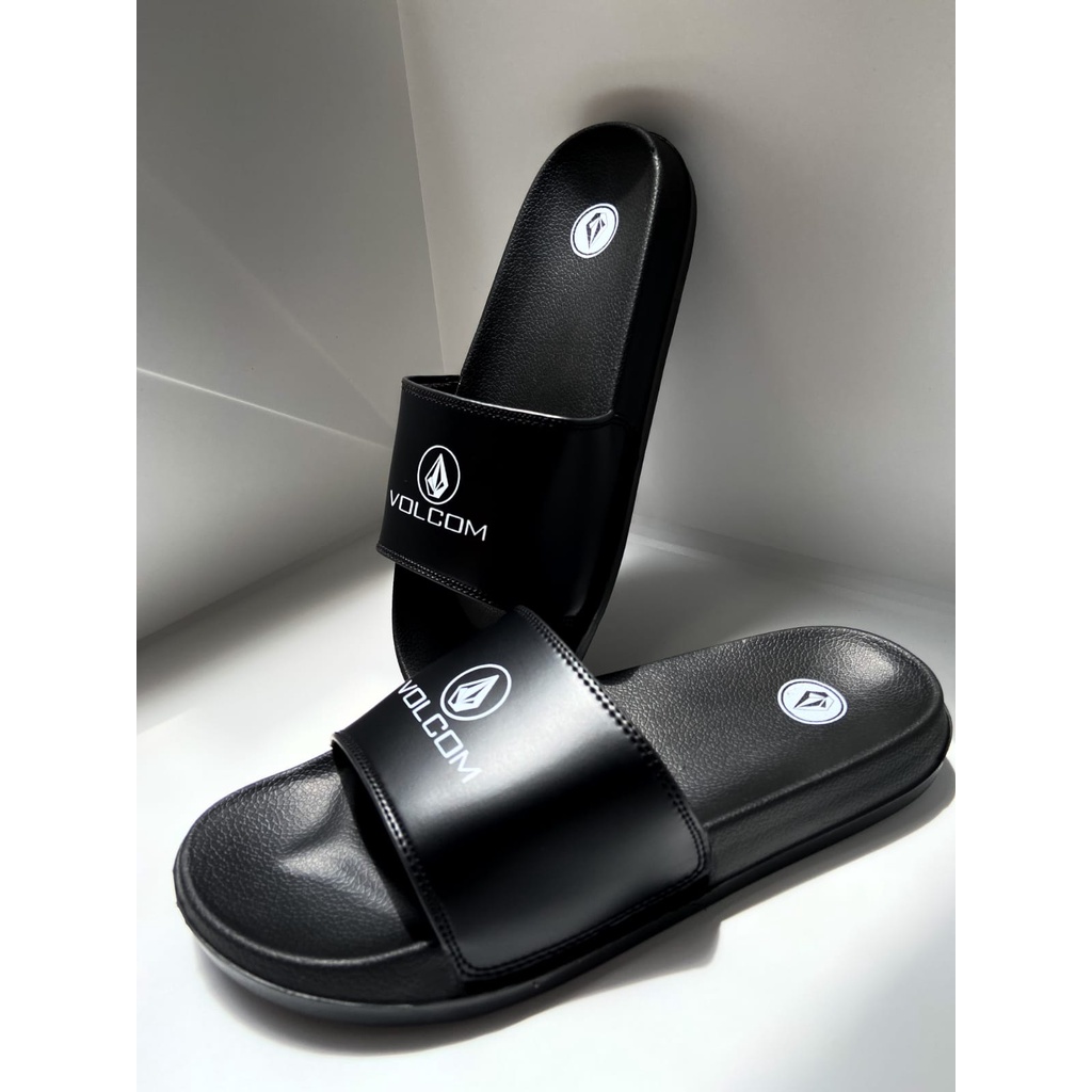 SANDAL SLOP VOLCOM / SANDAL SLIDE SLOP SENDAL SELOP VOLCOM EMPUK | PRIA Slide - Sendal Slop/Slide FLIPFLOP - Slippers Pria HITAM - sandal slop pria wanita terbaru sandal slop anti licin sendal slop slide terlaris sendal slop hitam-2