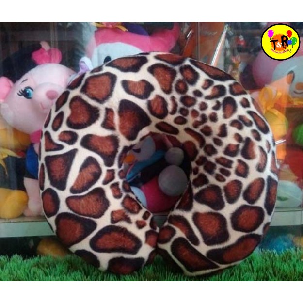 Bantal Leher Motif Hewan Leopard - Bantal Leher Macan